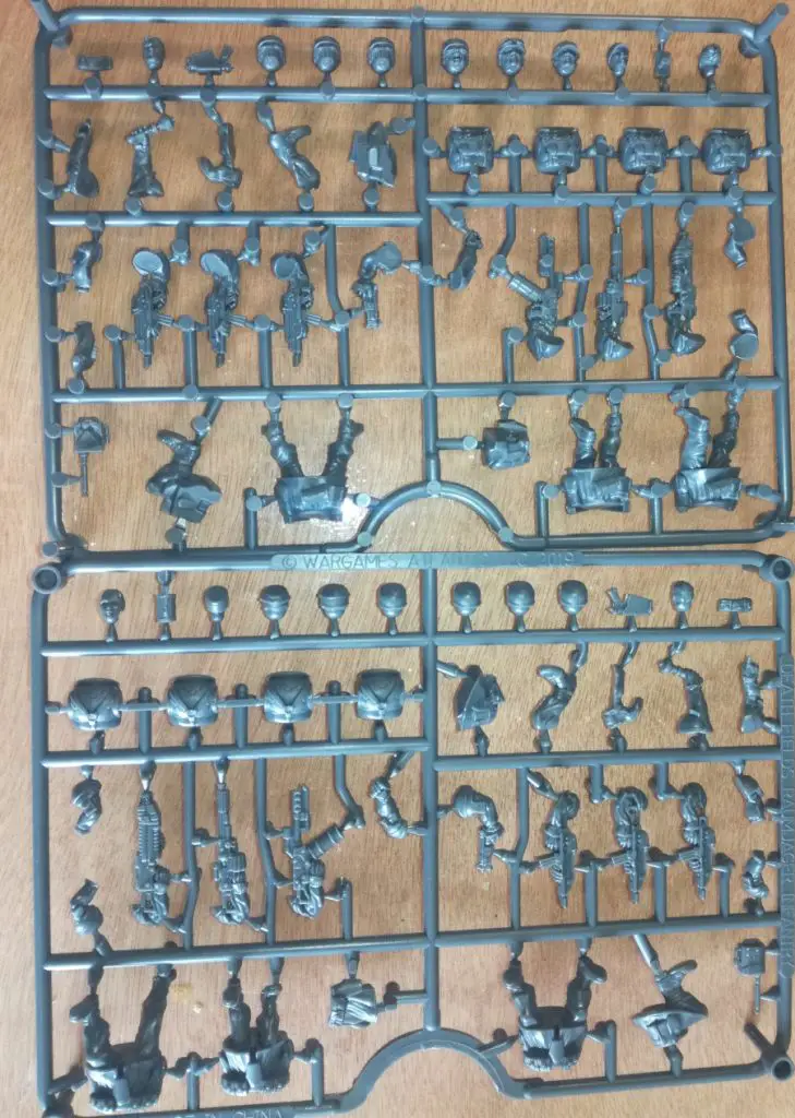front and back of raumjager sprue